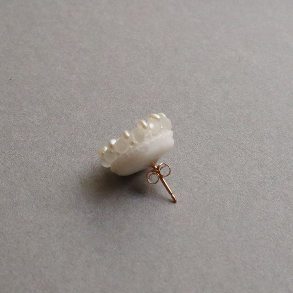 《完成品》小林彩乃　ピアス milk crown