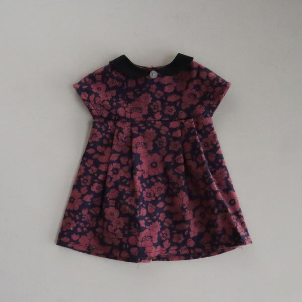 【材料セット　新作】クゥクゥ着せ替え　丸襟のワンピースとストラップシューズ （エアリーコット）