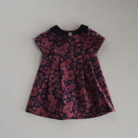 【材料セット　新作】クゥクゥ着せ替え　丸襟のワンピースとストラップシューズ （エアリーコット）