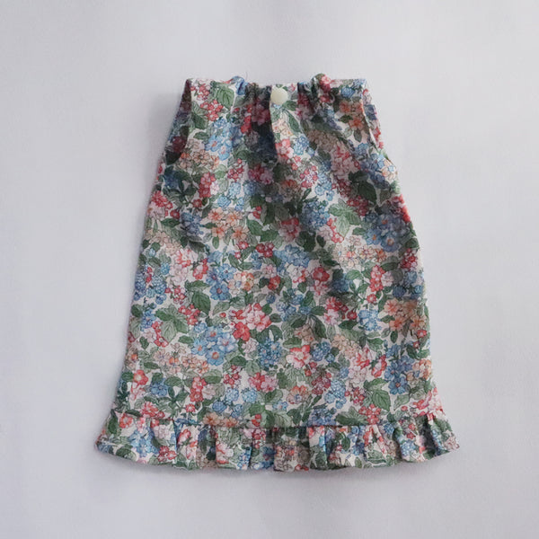 【材料セット　新作】クゥクゥ着せ替え　花柄のワンピースとカシュクールワンピース（フランダースリネンとタータンチェック）