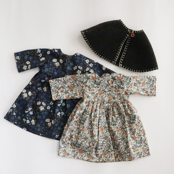 【キット　新作】クゥクゥの着せ替え　ケープとギャザーワンピース（オレンジ×ブルー）