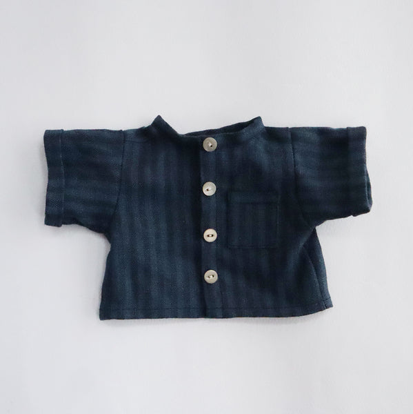 スタンドカラーシャツ