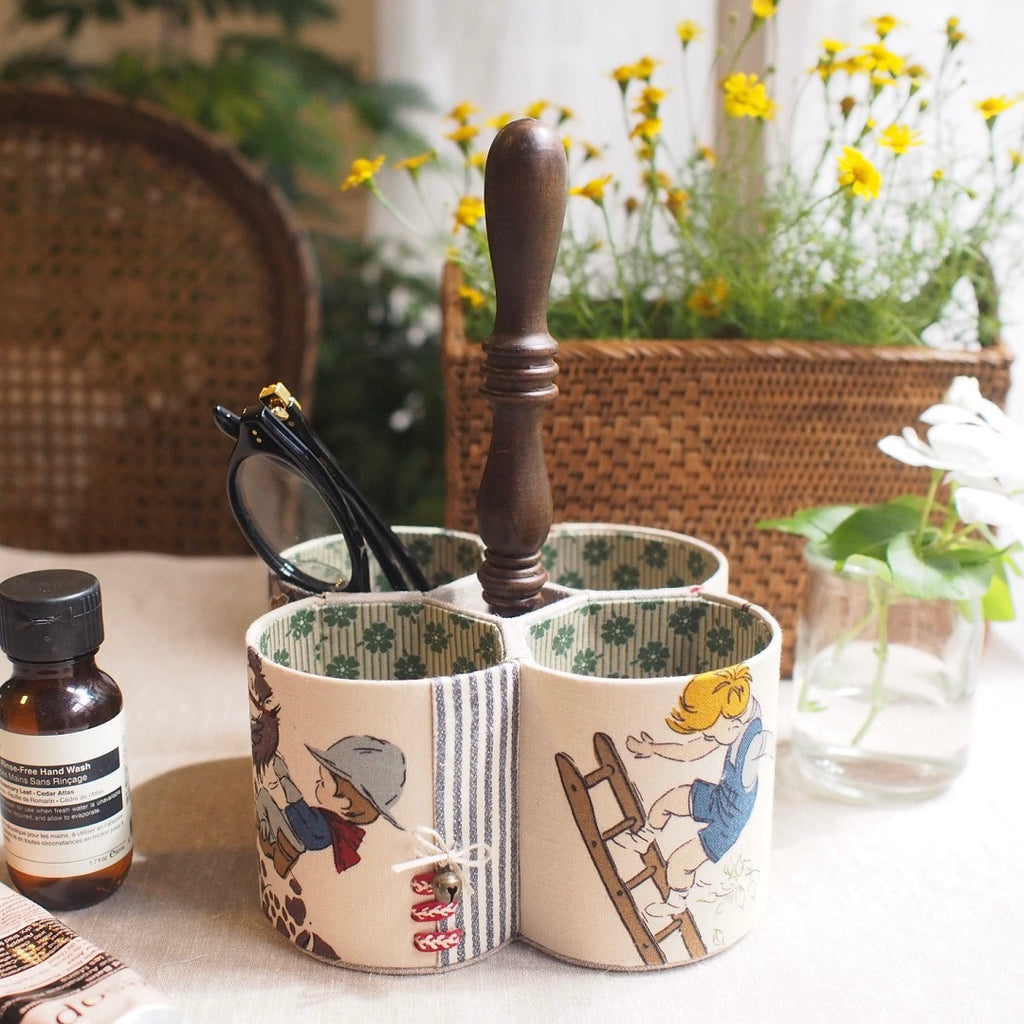 北浜(大阪)】La maison de Katie「ハンドル付きのペンスタンド