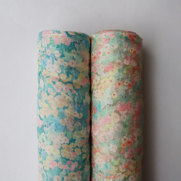 フランダースリネン　ホリーホックス／ブルー