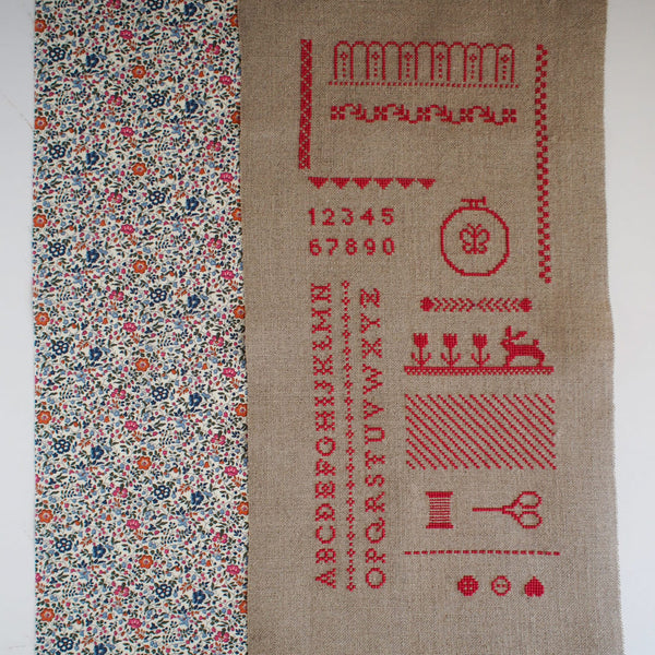 クロスステッチサンプラーのポーチキット